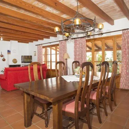 Sleeps 8 With Pool Air Con And Wifi Villa Pollenca