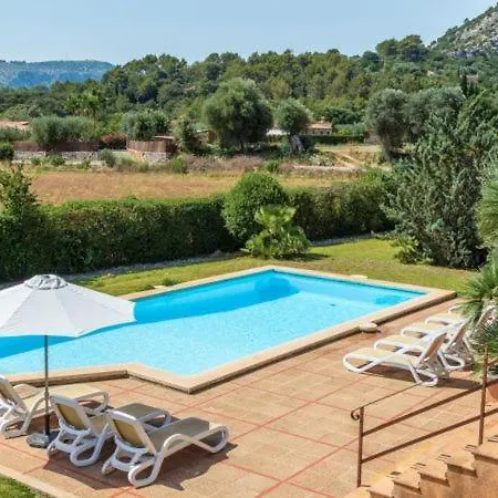 Villa Sleeps 8 With Pool Air Con And Wifi
