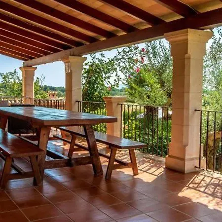 Sleeps 8 With Pool Air Con And Wifi